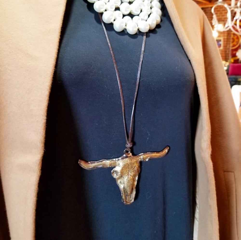 🤎Classic Camel Colored Cape with Pockets😍 Limited quantities available🤎 - Picture 14 of 16